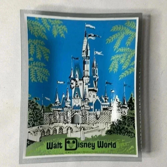 Vintage Walt Disney World Glass Ashtray Change Tray 1970’s Castle - Picture 5 of 9